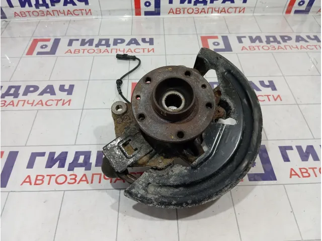 Кулак поворотный передний левый Renault Megane 3 400150083R