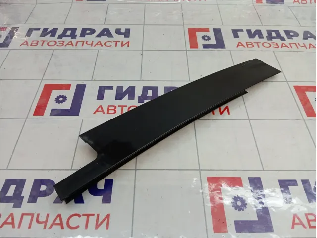 Накладка двери задней левой Renault Megane 3 822824206R