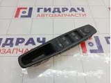 Блок управления стеклоподъемниками Renault Megane 3 254000008R