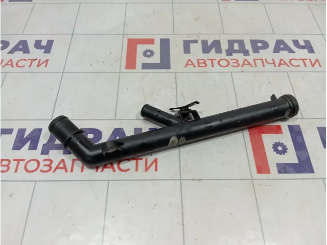 Трубка системы охлаждения Renault Megane 3 8200134513
