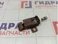 Кронштейн крепления запасного колеса Renault Megane 3 572210898R