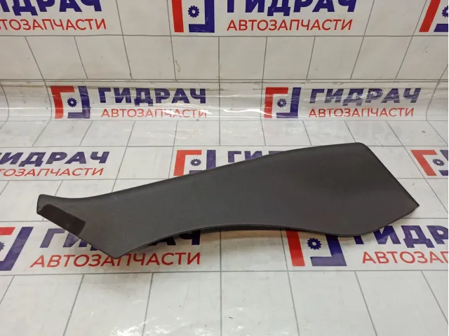 Обшивка стойки задней правой нижняя Renault Megane 3 849500041R