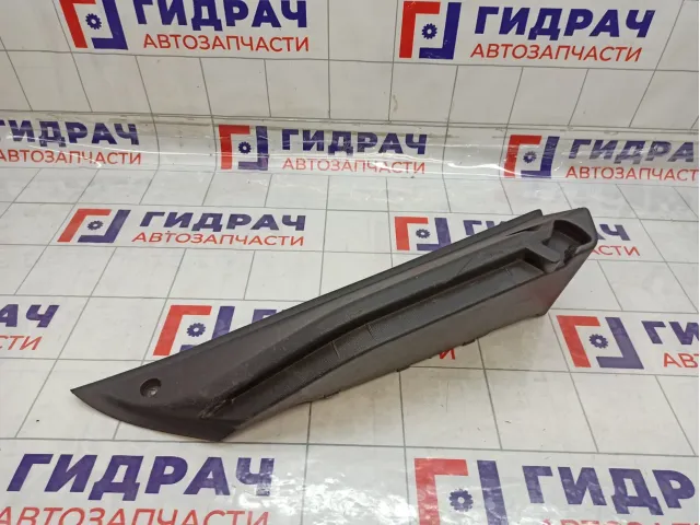 Держатель задней полки правый Renault Megane 3 799120021R