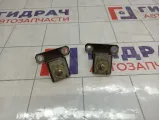Петли двери багажника Renault Megane 3