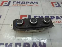 Блок управления отопителем Renault Megane 3 275105840R