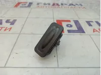 Кнопка открывания багажника Renault Megane 3 8200076258