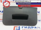 Обшивка двери багажника Renault Sandero 8200732412. Царапины.