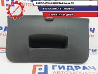 Обшивка двери багажника Renault Sandero 8200732412. Царапины.