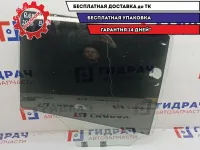 Стекло двери задней правой Renault Sandero 823007481R. Царапины.