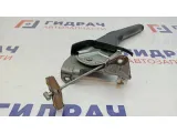 Рычаг стояночного тормоза Renault Sandero 360108002R. Потертость.