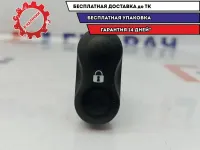 Кнопка центрального замка Renault Sandero 8200870250.