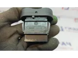 Кнопка центрального замка Renault Sandero 8200870250.