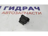 Кнопка стеклоподъемника Renault Sandero 8200602227.