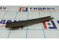 Направляющая стекла двери Renault Sandero 6001551123. Передняя. Левая дверь.