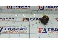 Замок двери передней левой Renault Sandero 805033901R.