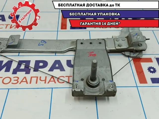 Стеклоподъемник механ. задний правый Renault Sandero 8200733830.