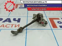 Ограничитель двери задней правой Renault Sandero 804305879R.