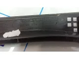 Планка под лобовое стекло правая Renault Sandero 8200294316.