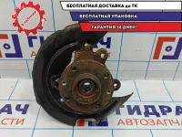 Кулак поворотный передний правый Renault Sandero 6001548866. без ABS.