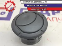 Дефлектор воздушный Renault Sandero 687601005R.