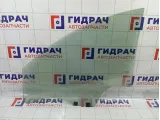 Стекло двери передней правой Renault Sandero Stepway (5S) 803004700R