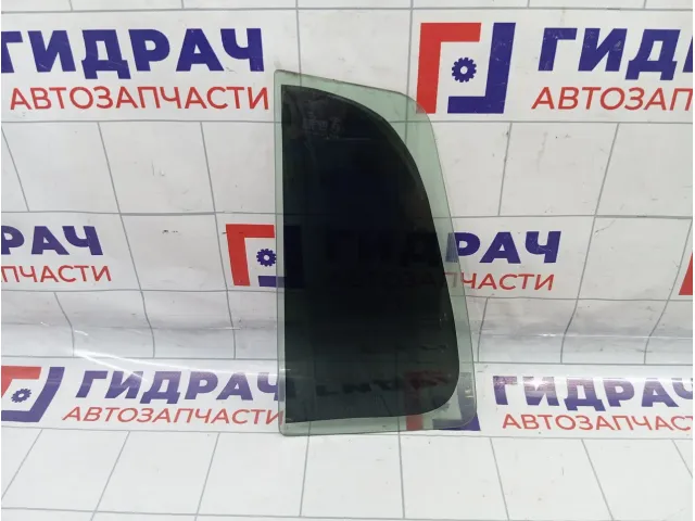 Стекло двери задней правой (форточка) Renault Sandero Stepway (5S) 822621848R