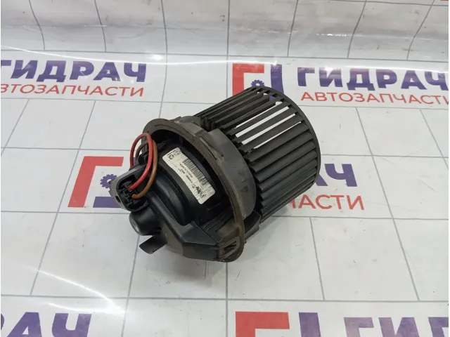 Моторчик отопителя Renault Sandero Stepway (5S) 272100975R