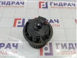 Моторчик отопителя Renault Sandero Stepway (5S) 272100975R
