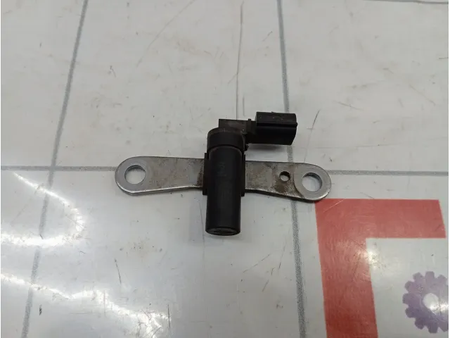 Датчик положения коленвала Renault Sandero Stepway (5S) 8200772182