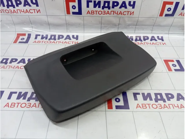 Обшивка двери багажника Renault Sandero Stepway (5S) 909006002R