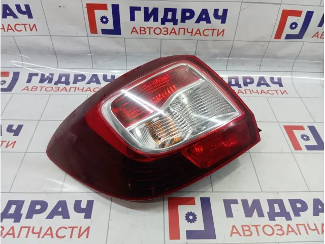 Фонарь задний левый Renault Sandero Stepway (5S) 265550577R