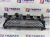 Решетка в бампер центральная Renault Sandero Stepway (5S) 622548039R