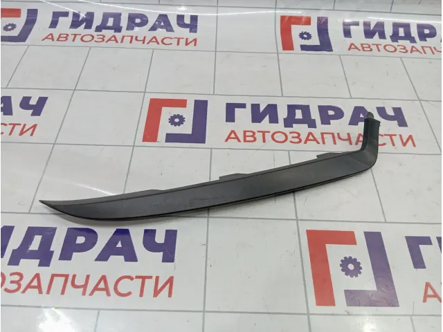 Накладка переднего бампера правая Renault Sandero Stepway (5S) 260444577