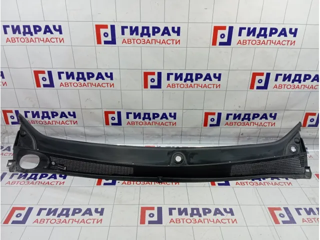 Решетка стеклоочистителей Renault Sandero Stepway (5S) 668115673R