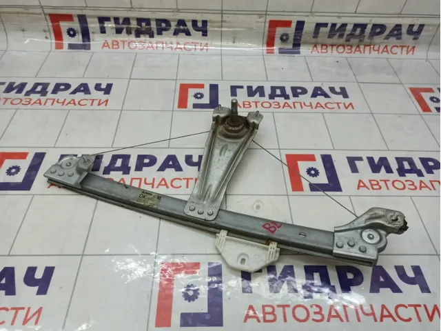 Стеклоподъемник механический Renault Sandero 827217198R