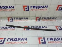 Накладка стекла переднего левого Renault Sandero 808210417R