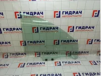 Стекло двери передней правой Renault Sandero 803004700R