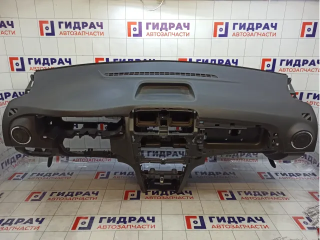 Торпедо Renault Sandero 681007556R