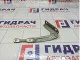Петля капота левая Renault Sandero 654013159R