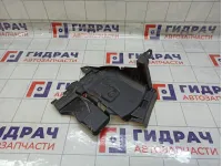 Пыльник двигателя правый Renault Sandero 638309356R