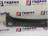 Решетка под лобовое стекло (Жабо) Renault Sandero 668115673R