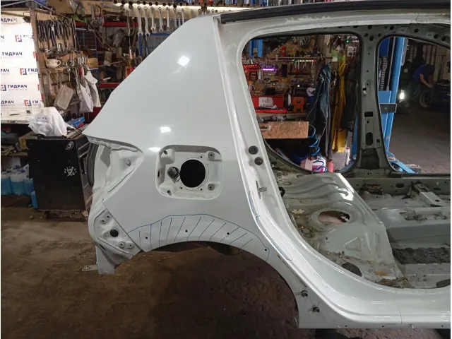 Крыло заднее правое Renault Sandero 760322642R