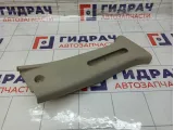 Обшивка стойки средней правой верхняя Renault Sandero 769131624R
