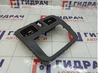 Рамка магнитолы Renault Sandero 682601960R