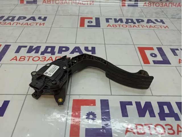 Педаль газа Renault Sandero 180022703R