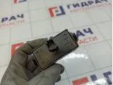 Кнопка аварийной сигнализации Renault Sandero 252100502R