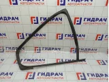 Накладка стекла заднего правого Renault Sandero 823309304R