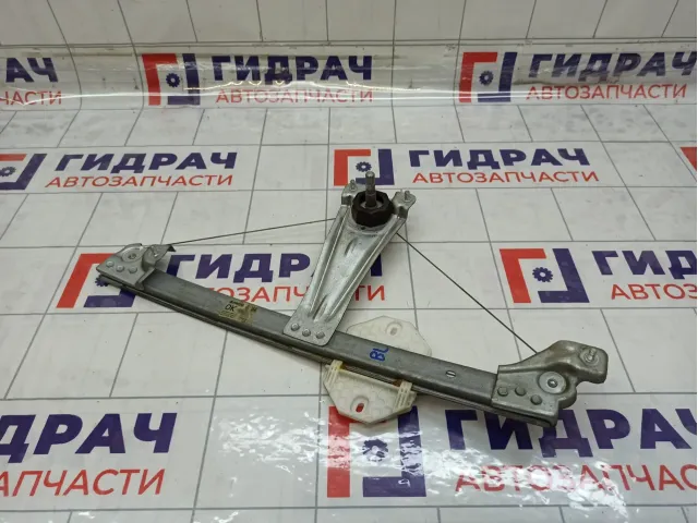 Стеклоподъемник механический задний левый Renault Sandero 827217198R