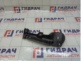 Пыльник тормозного диска на датчике abs Renault Sandero 8200372692