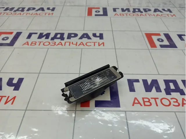 Фонарь подсветки номера Renault Sandero 8200957874